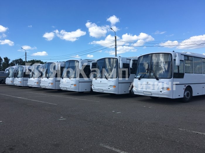 Восемь автобусов КАВЗ 4238-62 переданы в лизинг