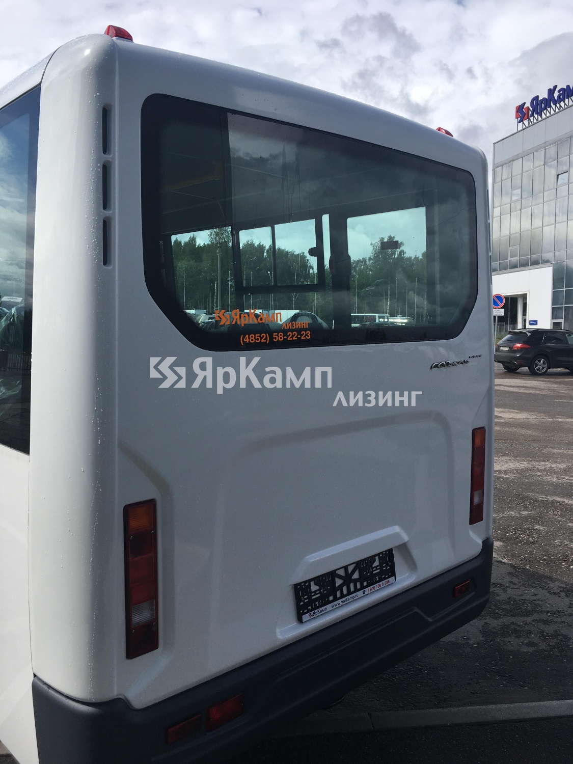"ЯрКамп-Лизинг" произвел передачу автобуса ГАЗ-А64R42