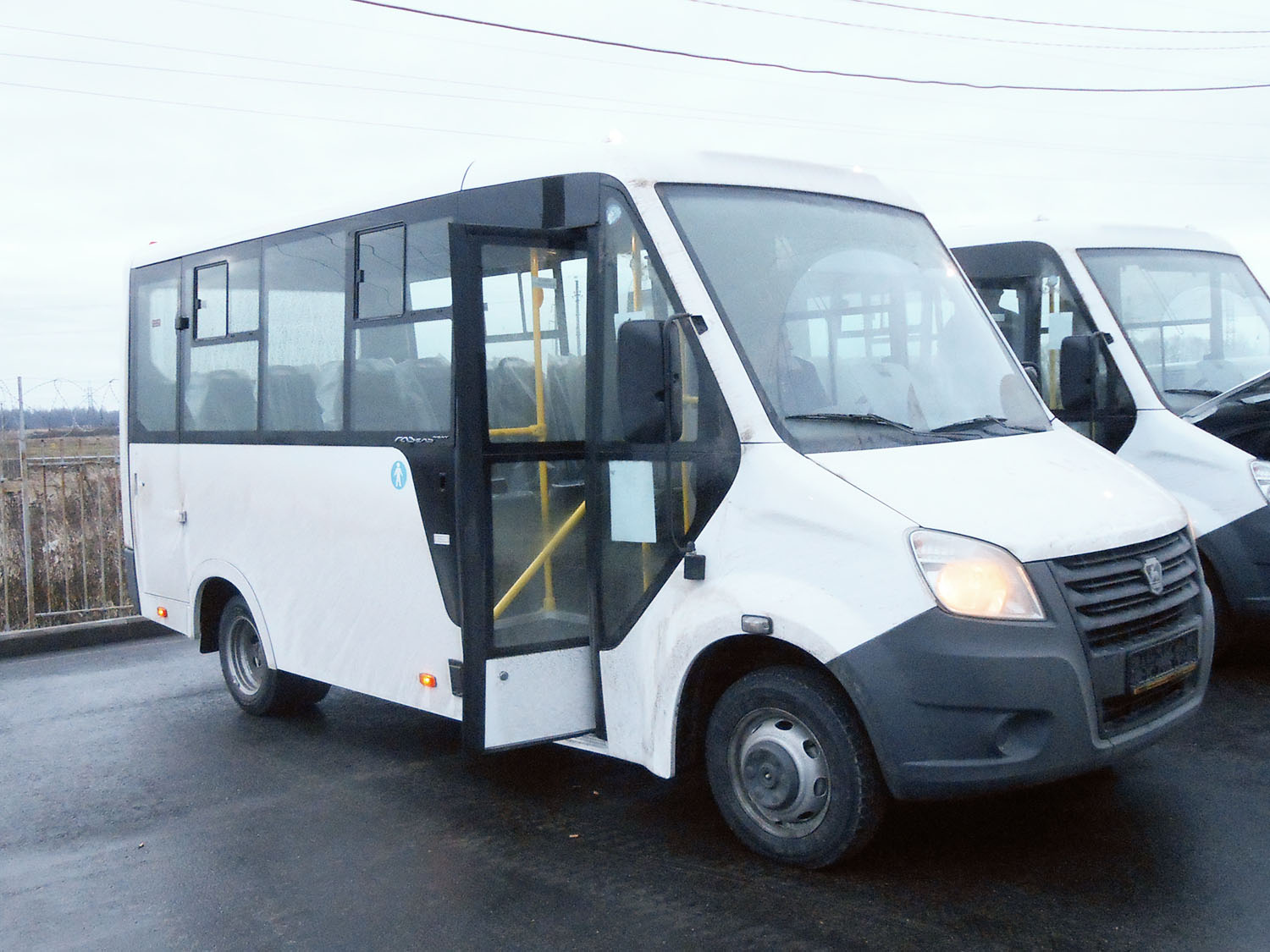 "ЯрКамп-Лизинг" передал в лизинг автобусы для городских маршрутов ГАЗель NEXT Citiline