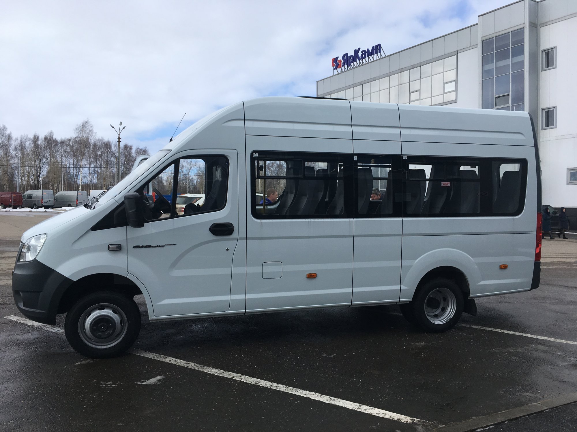 Постоянному клиенту из Костромской области отгружен на условиях лизинга автобус ГАЗ-А65R35