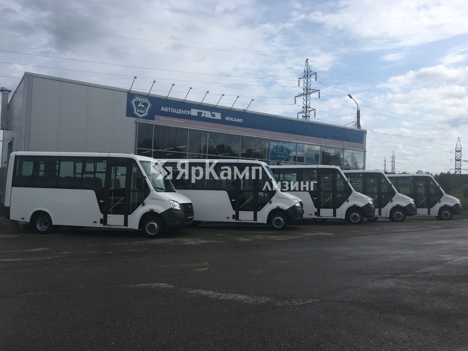 Пять автобусов ЛУИДОР-225019 поставлены на условиях лизинга 